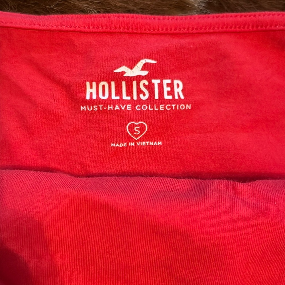 Hollister Red Ruched Tank - Picture 2 of 3
